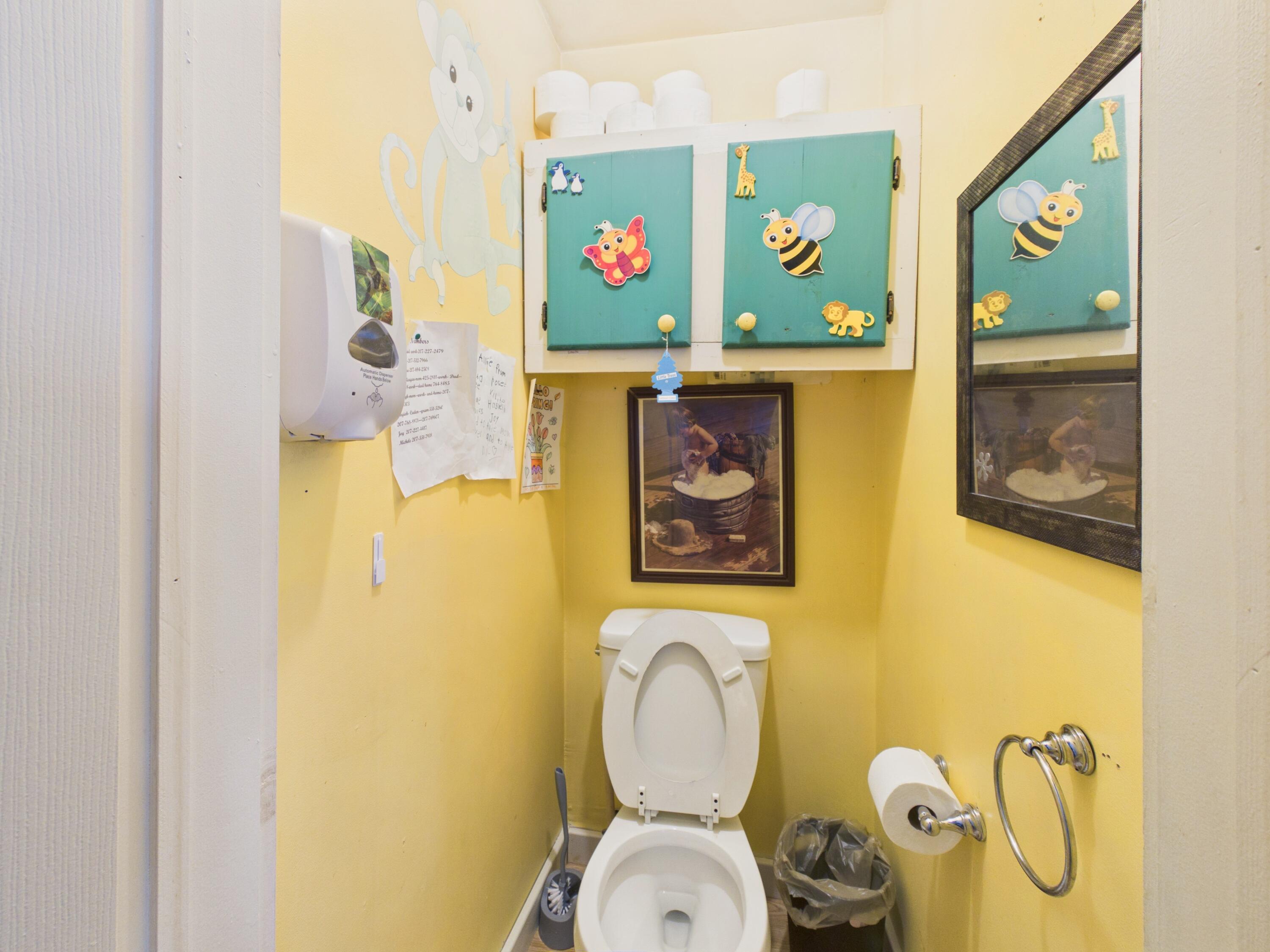 28 Silver Street Mars Hill, ME 04758 - Photo 20 of 36 1/2 Bath 1st Floor