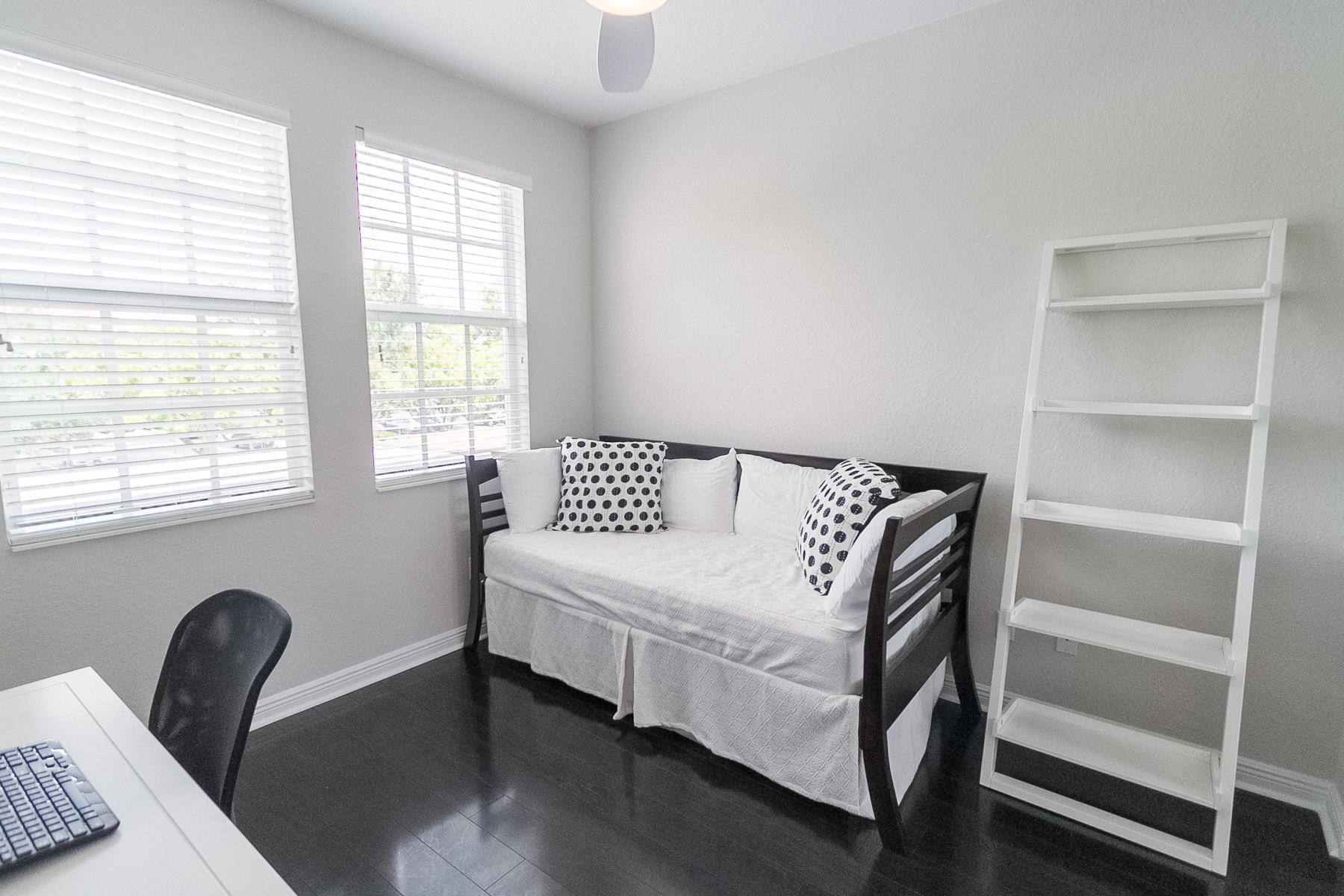 8280 Northwest 9th Avenue Boca Raton, FL 33487 - Photo 13 of 25 Pan-14