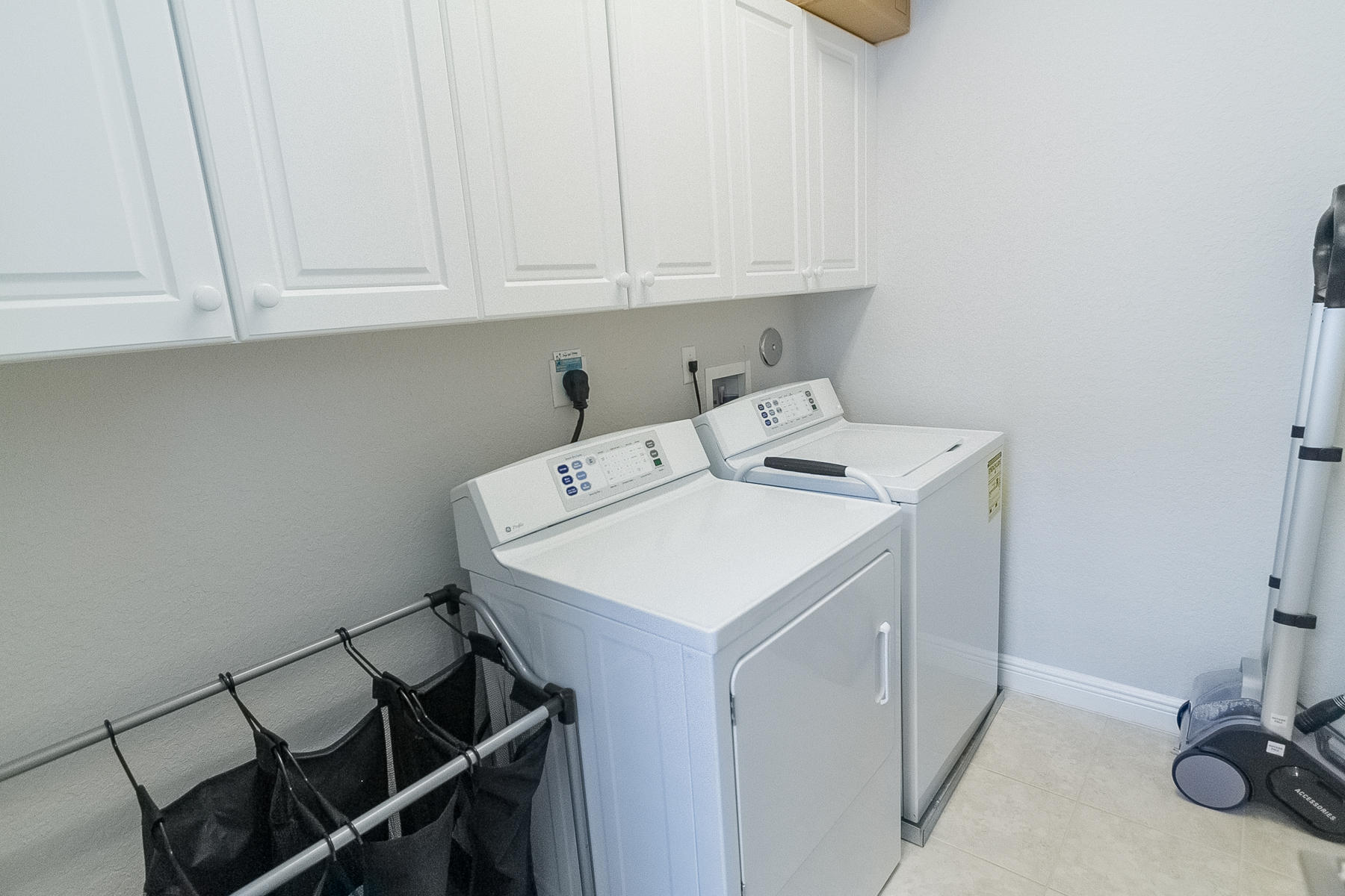 8280 Northwest 9th Avenue Boca Raton, FL 33487 - Photo 14 of 25 Pan-15