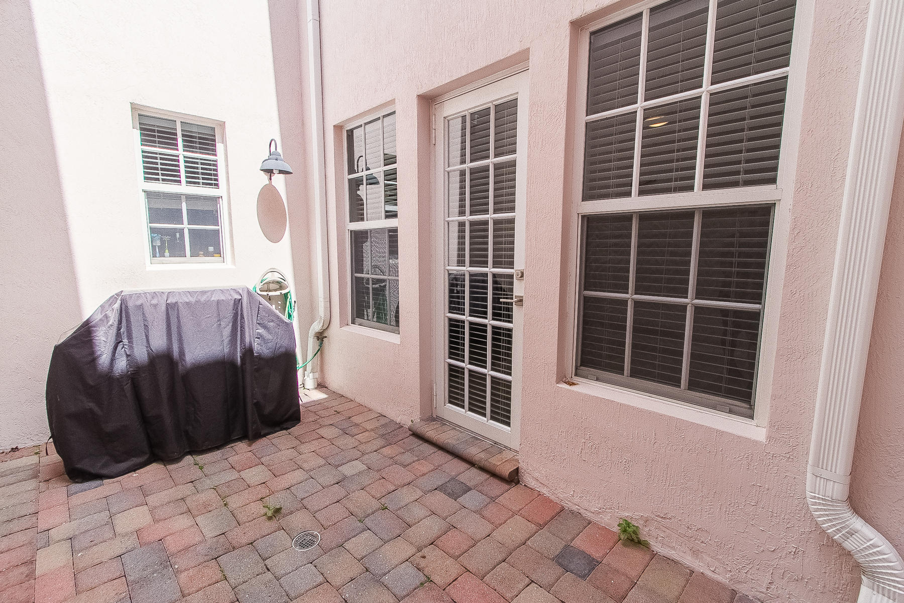 8280 Northwest 9th Avenue Boca Raton, FL 33487 - Photo 18 of 25 Pan-19