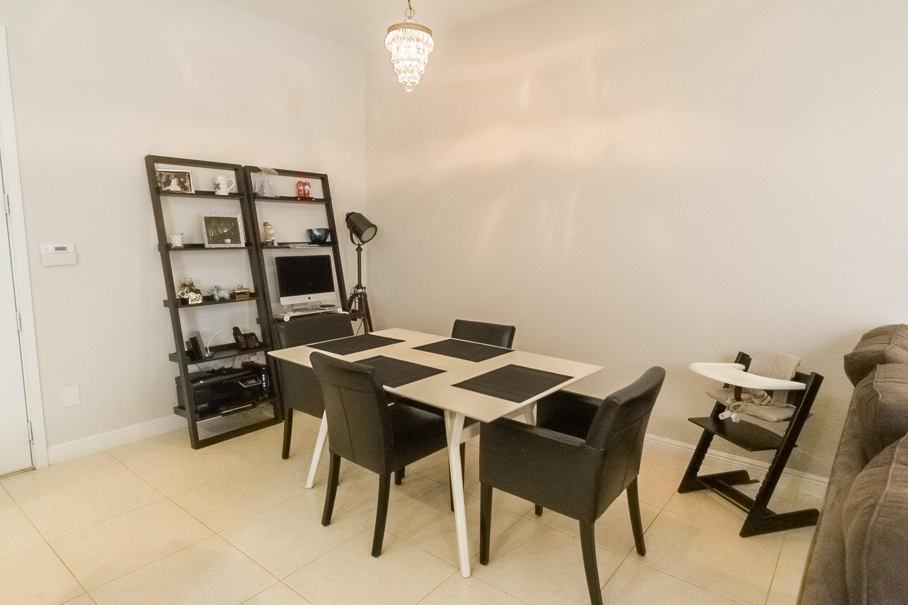 8280 Northwest 9th Avenue Boca Raton, FL 33487 - Photo 5 of 25 Pan-6