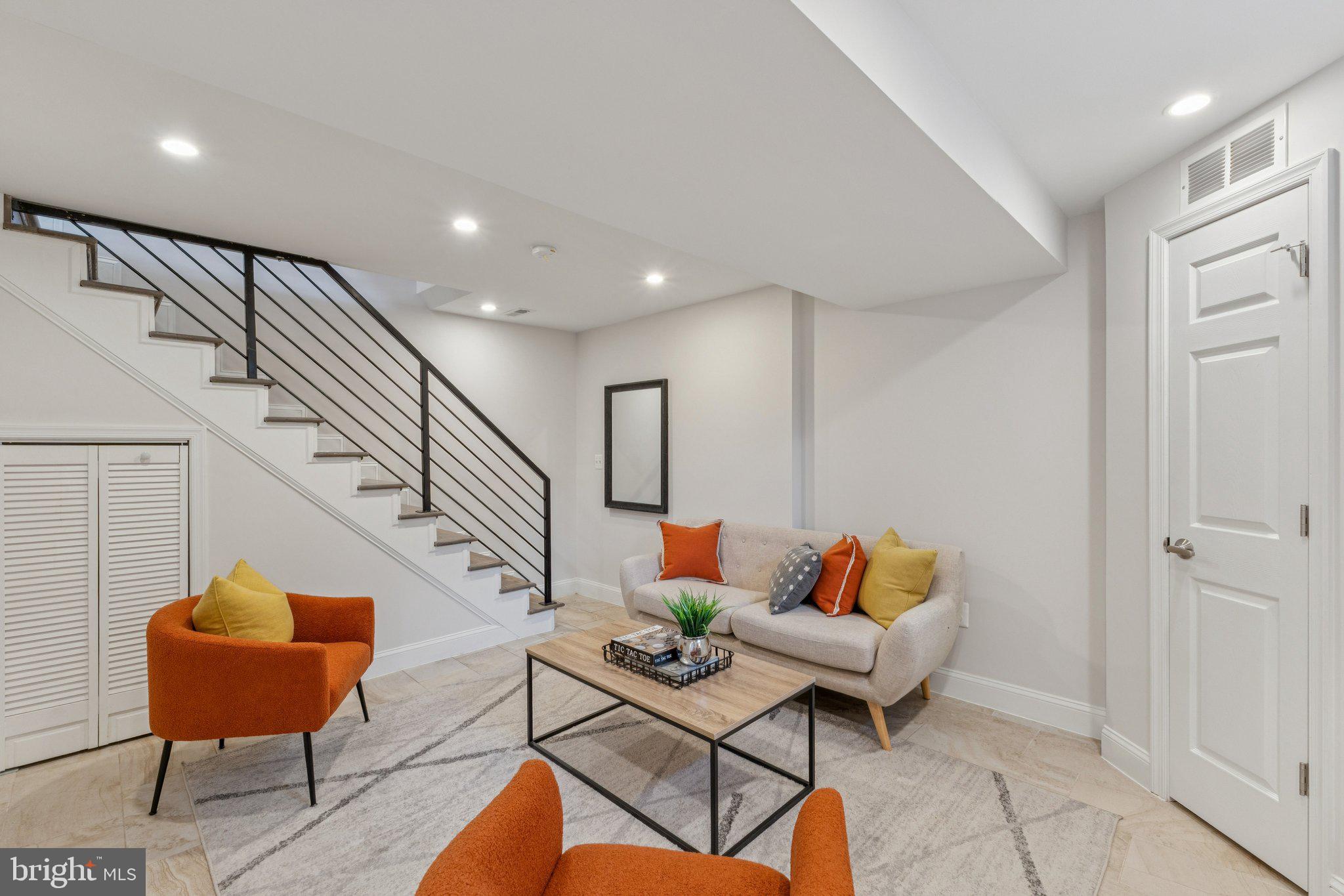 5629 8th Street Northwest Washington, DC 20011 - Photo 19 of 27 LL Family room