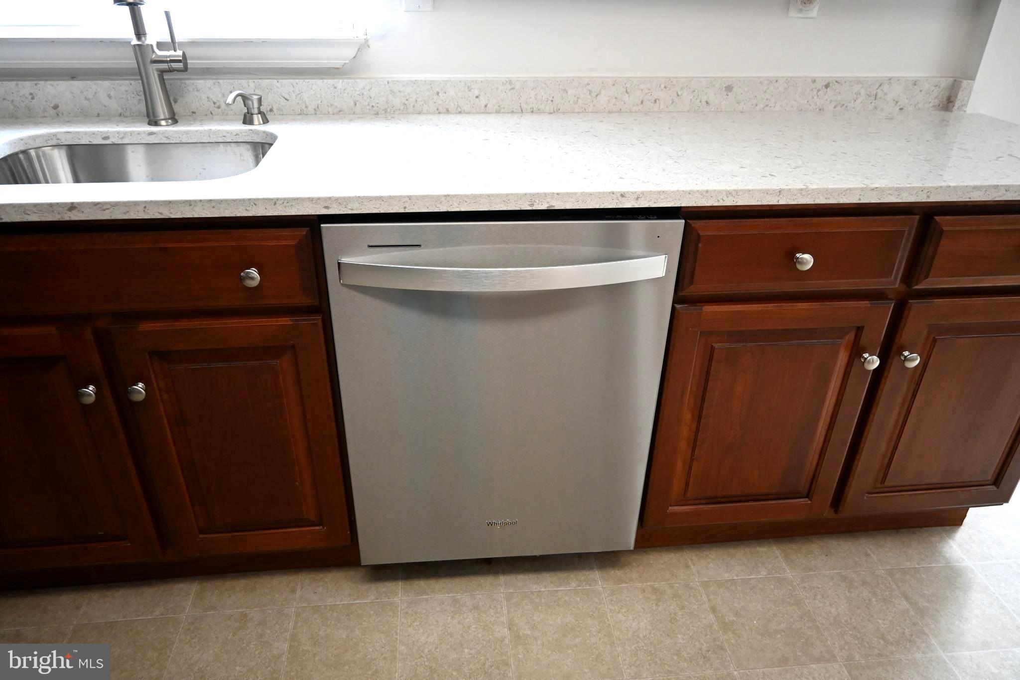 107 Anita Drive Newark, DE 19713 - Photo 12 of 36