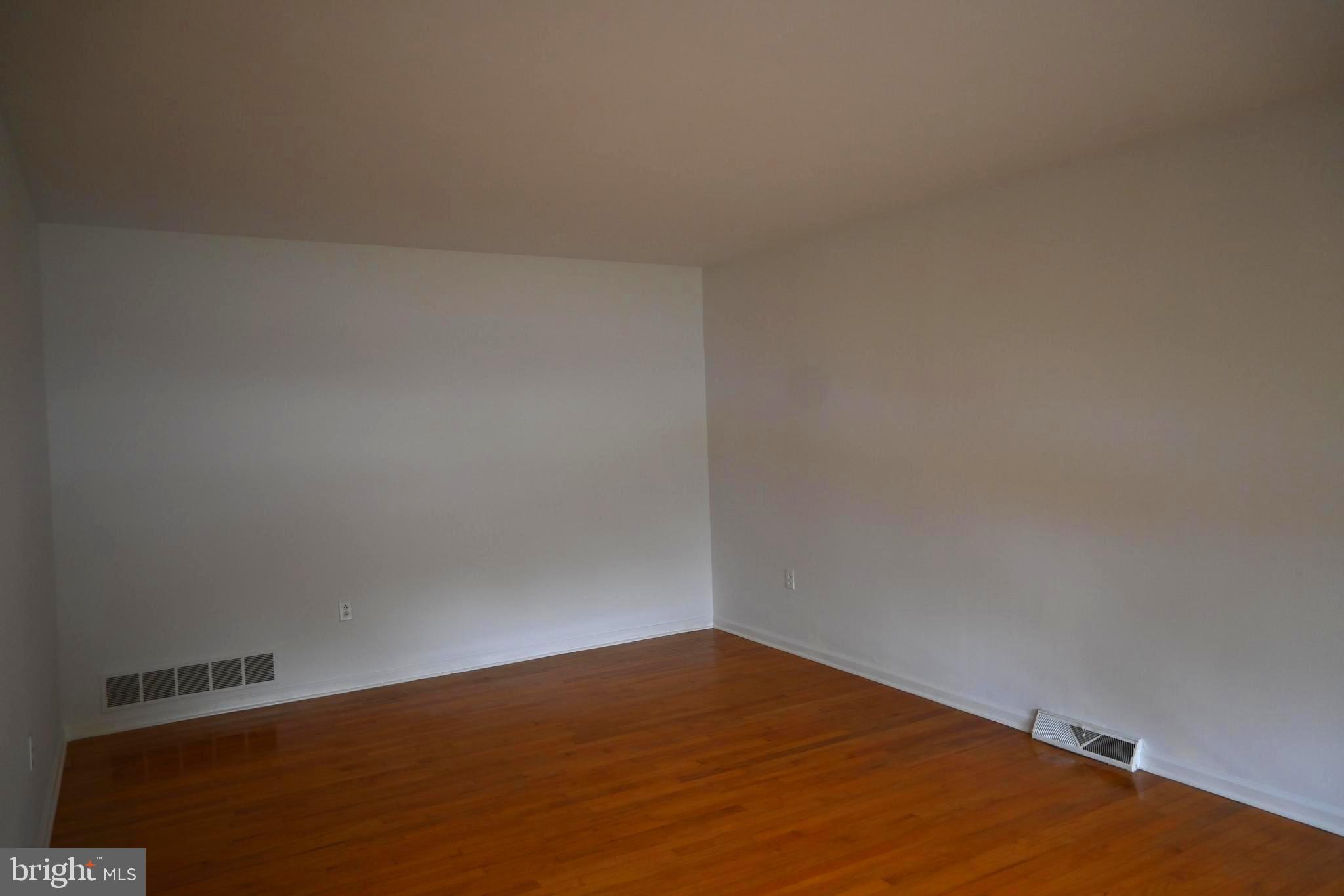 107 Anita Drive Newark, DE 19713 - Photo 5 of 36