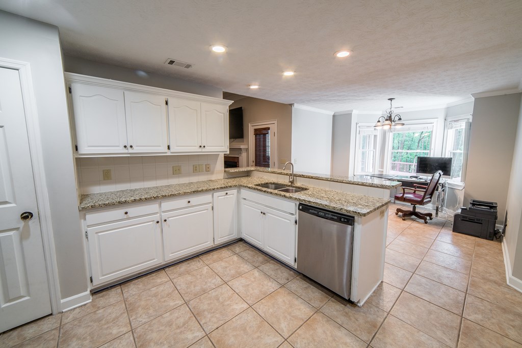 249 Ridgeway Drive Cataula, GA 31804 - Photo 8 of 32 Gallery Image 8