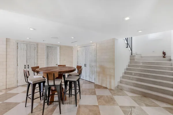 $5,250,000 | 210 West Seaview Circle, Marathon, FL 33050