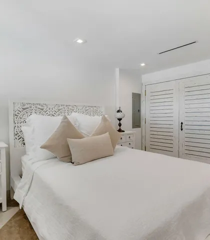 $5,250,000 | 210 West Seaview Circle, Marathon, FL 33050