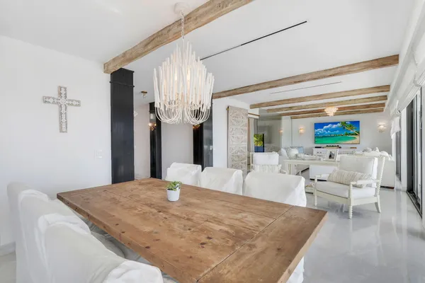 $5,250,000 | 210 West Seaview Circle, Marathon, FL 33050