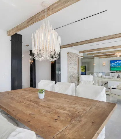 $5,250,000 | 210 West Seaview Circle, Marathon, FL 33050