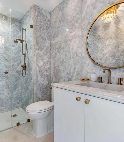 $5,250,000 | 210 West Seaview Circle, Marathon, FL 33050