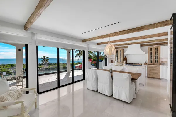 $5,250,000 | 210 West Seaview Circle, Marathon, FL 33050