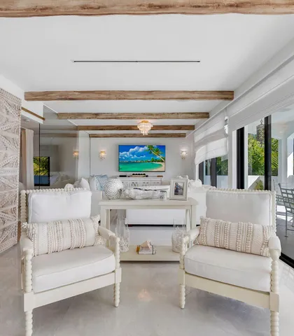 $5,250,000 | 210 West Seaview Circle, Marathon, FL 33050