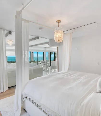 $5,250,000 | 210 West Seaview Circle, Marathon, FL 33050