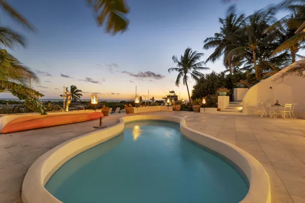 $5,250,000 | 210 West Seaview Circle, Marathon, FL 33050