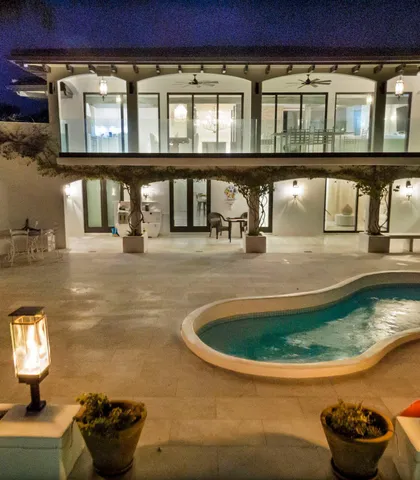 $5,250,000 | 210 West Seaview Circle, Marathon, FL 33050