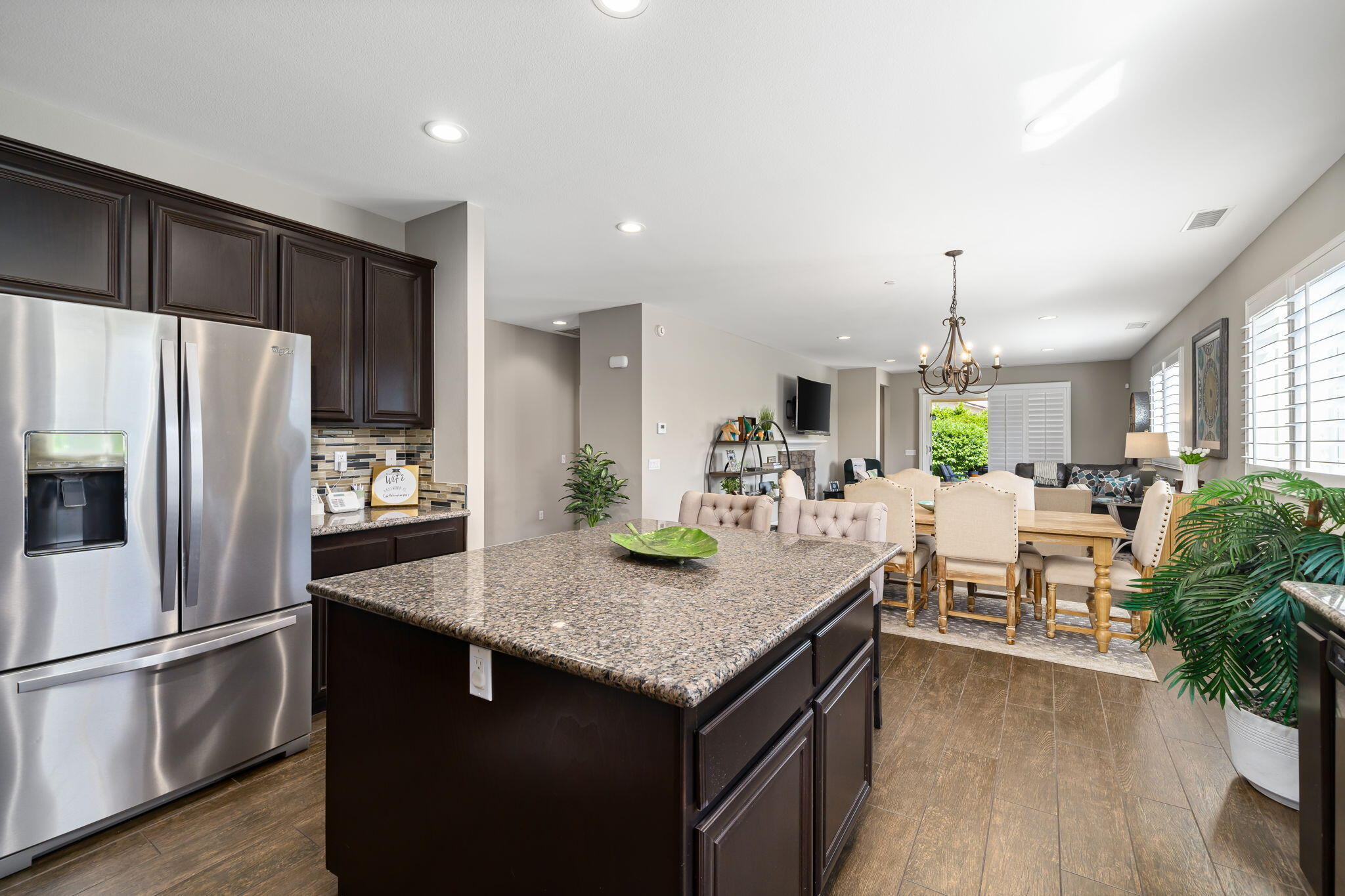 82280 DeVito Court Indio, CA 92201 - Photo 16 of 37 24-web-or-mls-JS_Devito_0425_OPMG_024