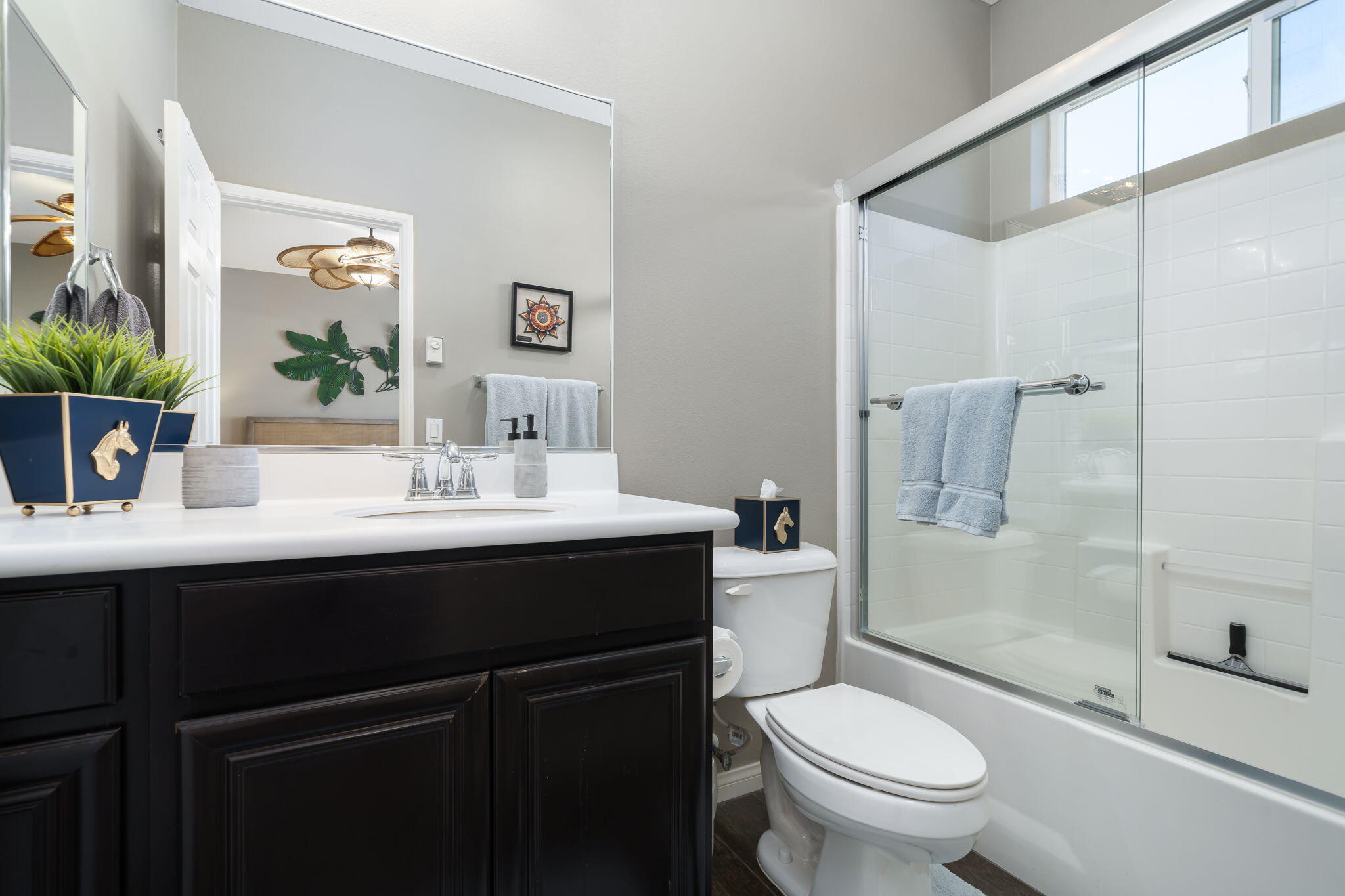 82280 DeVito Court Indio, CA 92201 - Photo 22 of 37 39-web-or-mls-JS_Devito_0425_OPMG_039