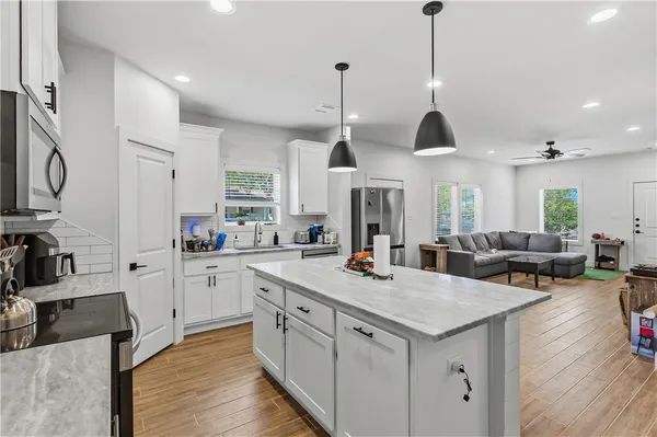 $645,000 | 608 Banks Street, College Station, TX 77840