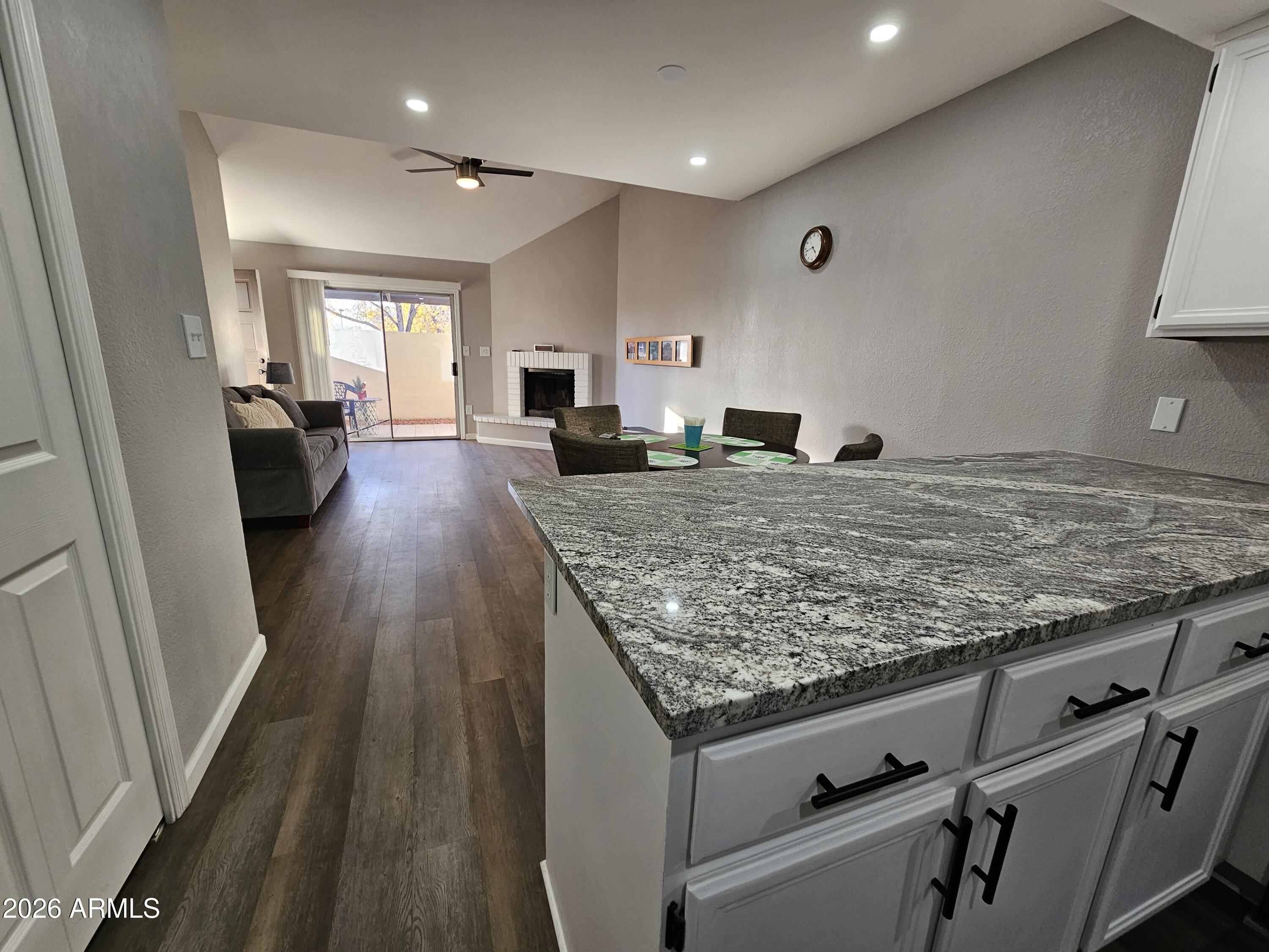 2144 East Center Lane, Unit 3 Tempe, AZ 85281 - Photo 4 of 33 20260115_164301