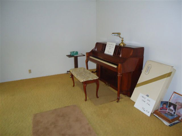 8600 West River Road Yorktown, IN 47396 - Photo 3 of 12 Gallery Image 3