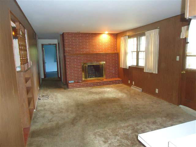 8600 West River Road Yorktown, IN 47396 - Photo 6 of 12 Gallery Image 6