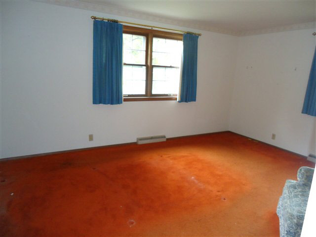 8600 West River Road Yorktown, IN 47396 - Photo 8 of 12 Gallery Image 8
