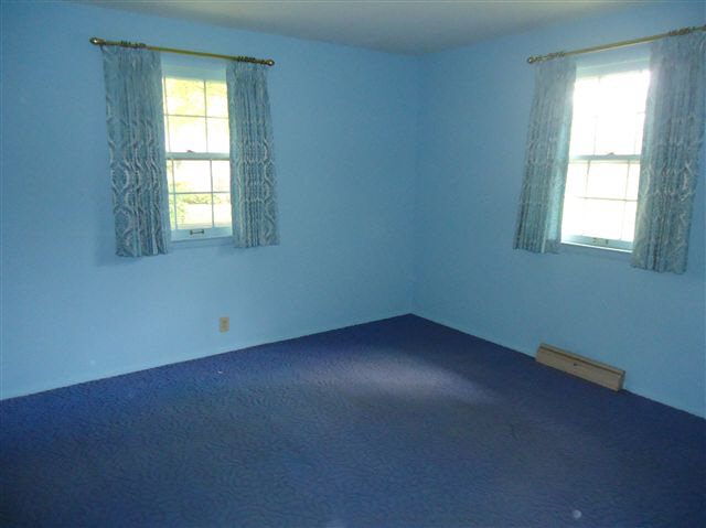 8600 West River Road Yorktown, IN 47396 - Photo 9 of 12 Gallery Image 9