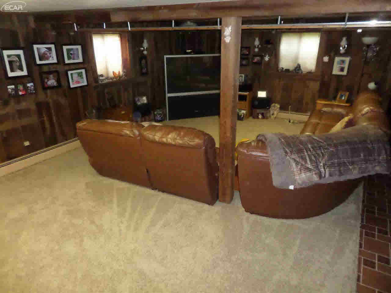 5462 East Farrand Road Clio, MI 48420 - Photo 5 of 28 21219121-4.JPG