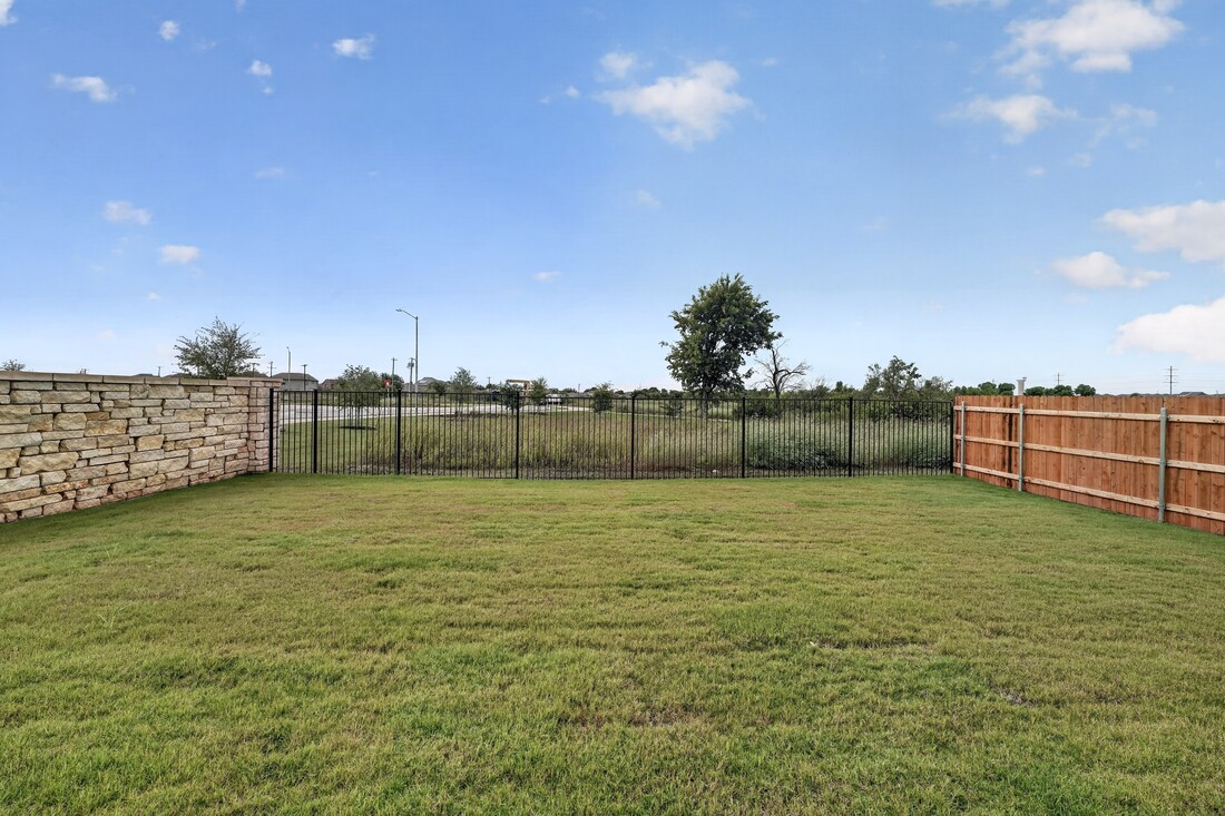 222 Betsy Road Hutto, TX 78634 - Photo 27 of 35 222 Betsy Road ~ Ready Now