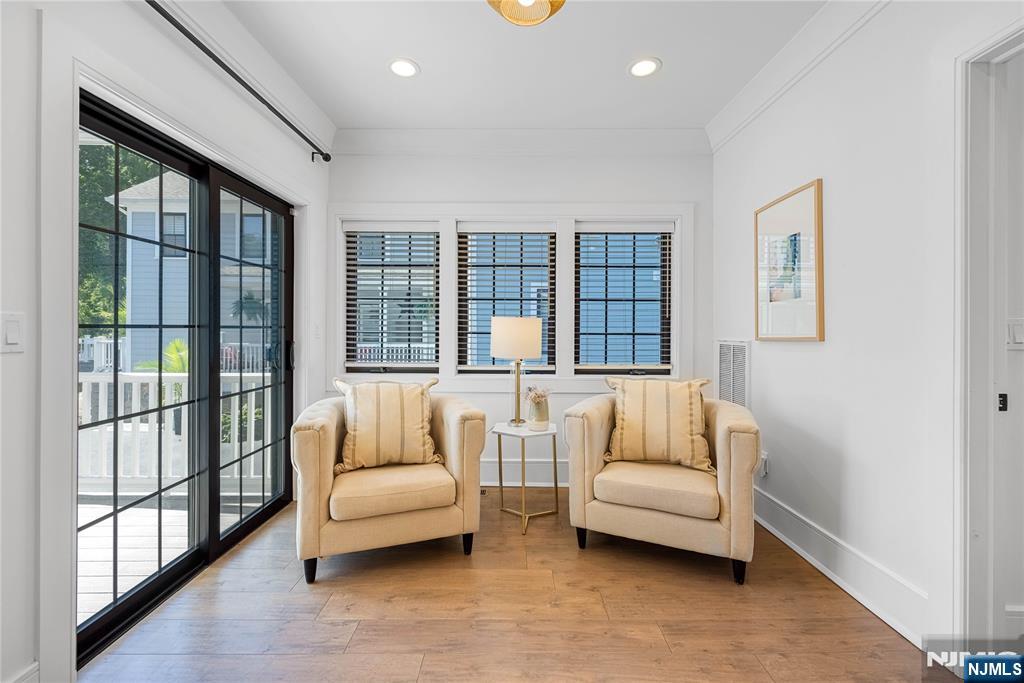 651 Grove Street Montclair, NJ 07043 - Photo 11 of 46