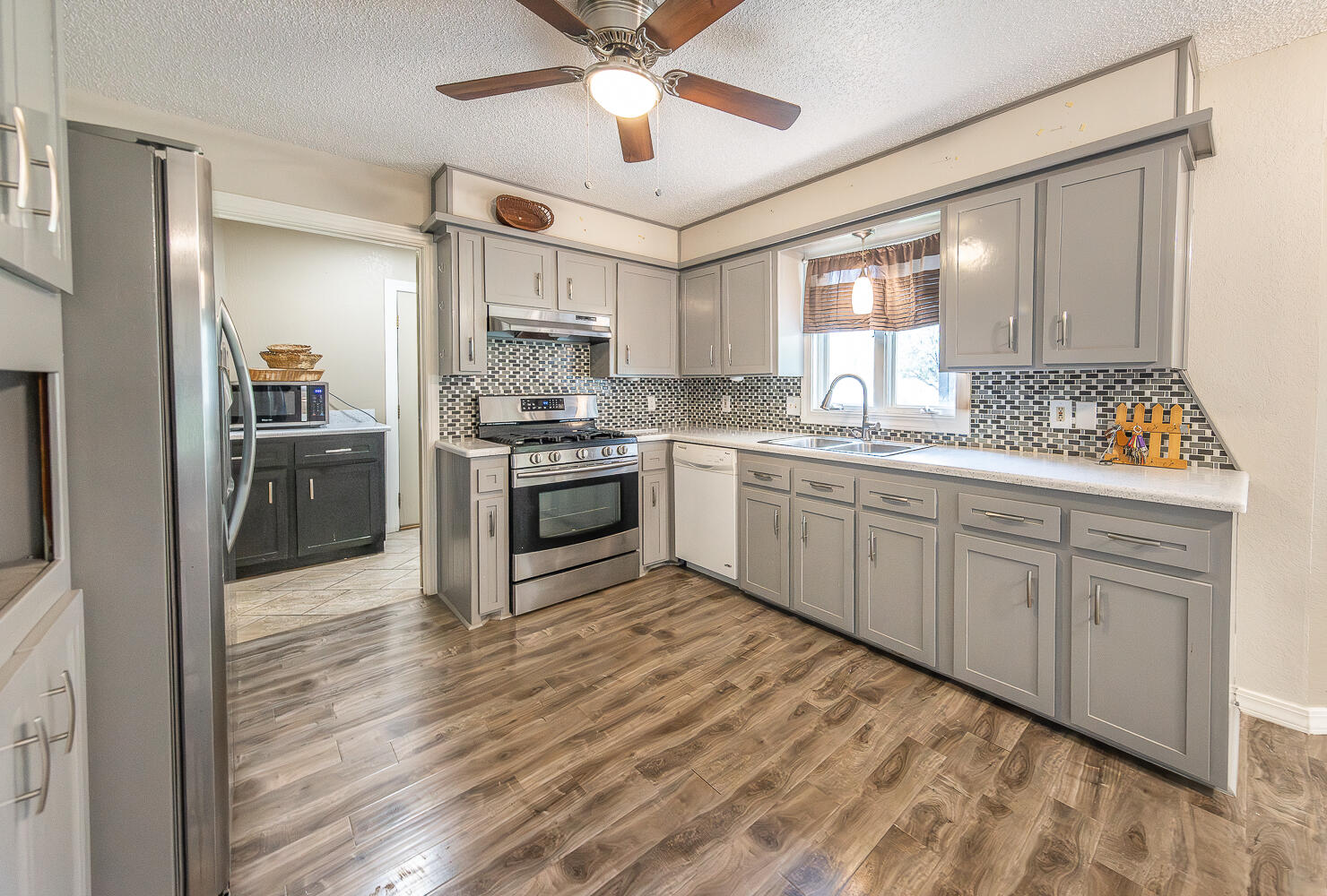 2605 North Cypress Road Lubbock, TX 79403 - Photo 3 of 31 2L9A6302