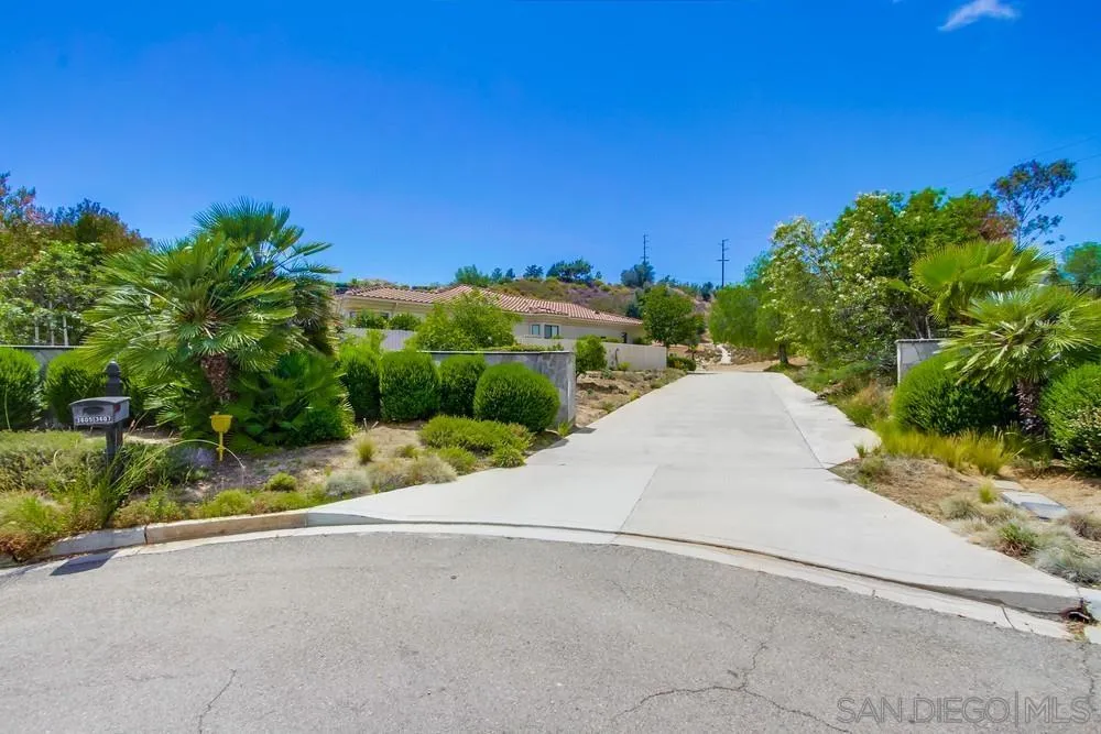 3605-7 Logwood Place Fallbrook, CA 92028 - Photo 2 of 74