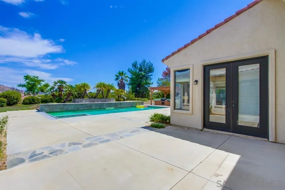 3605-7 Logwood Place Fallbrook, CA 92028 - Photo 66 of 74 a view of a house with backyard and porch
