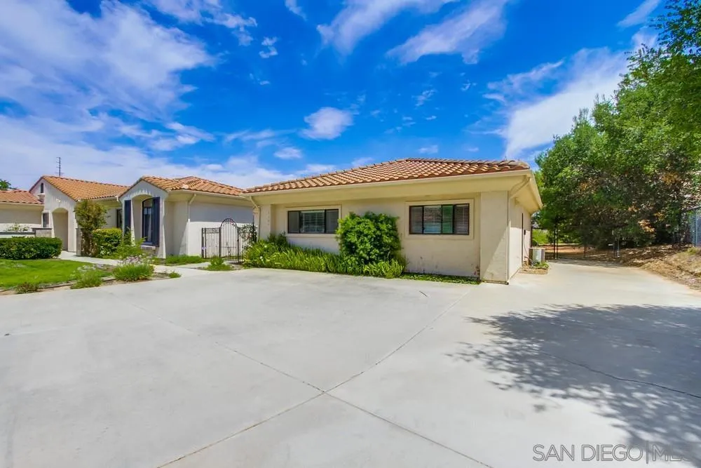 3605-7 Logwood Place Fallbrook, CA 92028 - Photo 10 of 74
