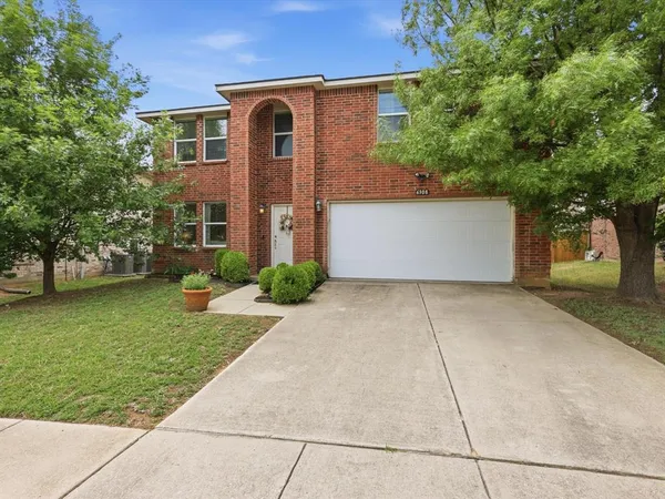 $465,000 | 6308 St James Place, Denton, TX 76210