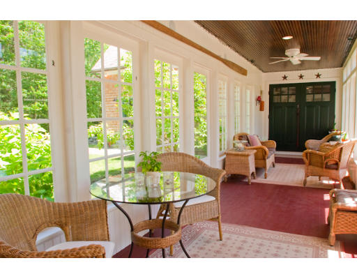 397 River Road Carlisle, MA 01741 - Photo 9 of 28