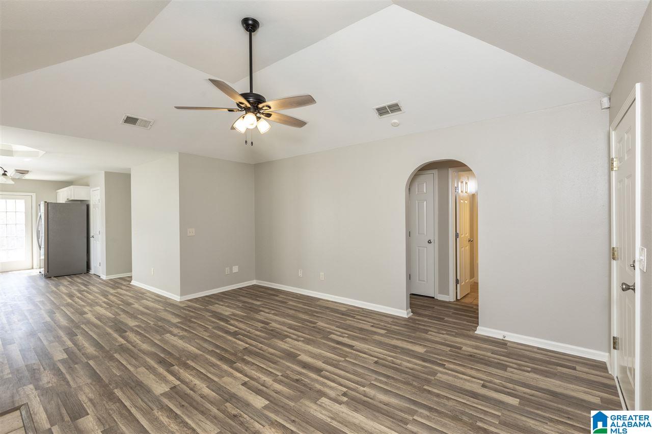 137 Mayfair Lane Calera, AL 35040 - Photo 7 of 24