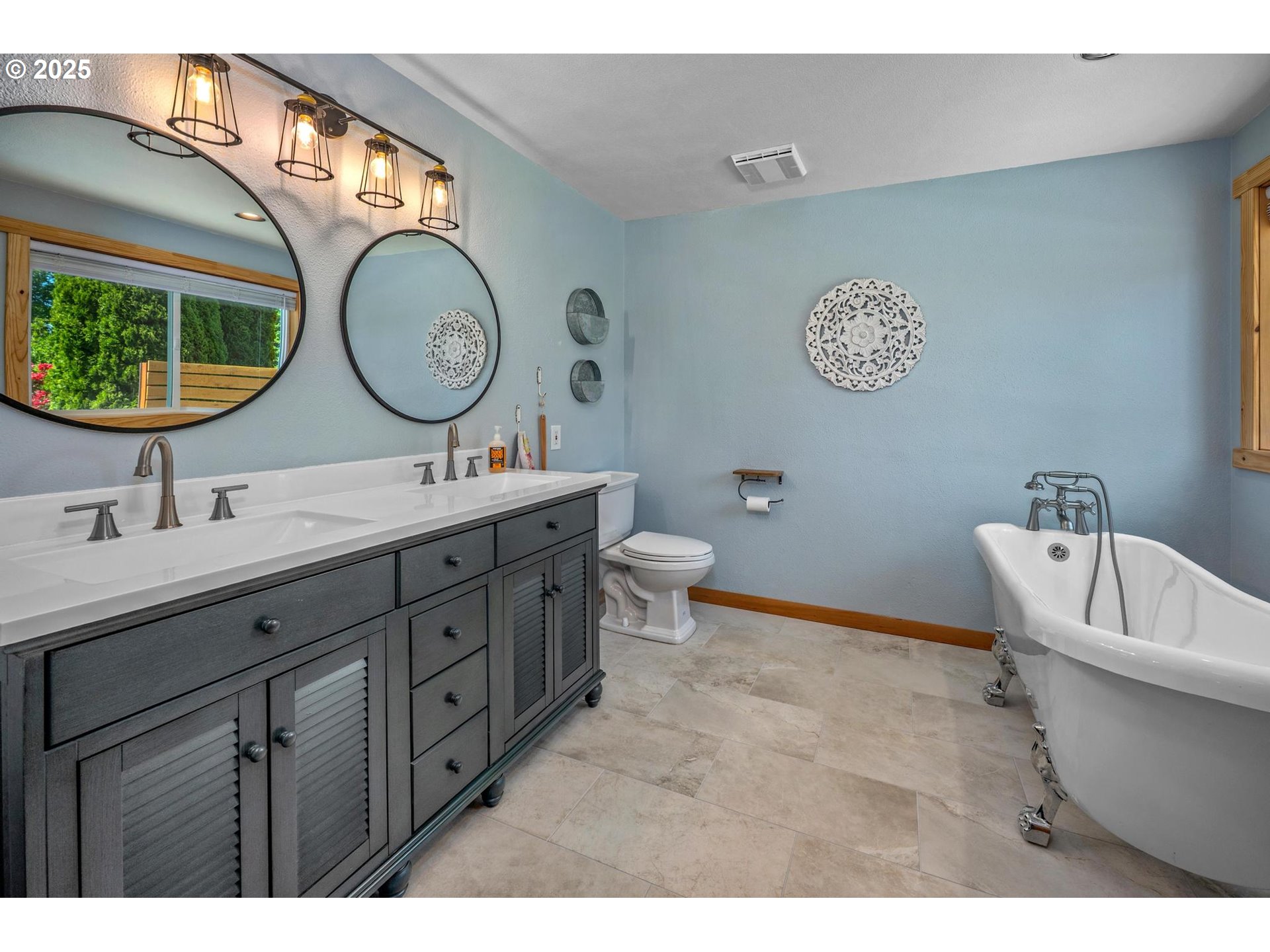 58410 Ross Road Warren, OR 97053 - Photo 12 of 28 Bathroom, Attached