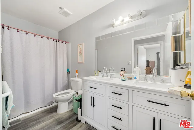 $999,000 | 91 West Gainsborough Road, Thousand Oaks, CA 91360