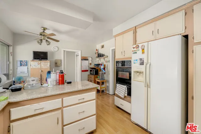 $999,000 | 91 West Gainsborough Road, Thousand Oaks, CA 91360