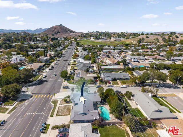 $999,000 | 91 West Gainsborough Road, Thousand Oaks, CA 91360