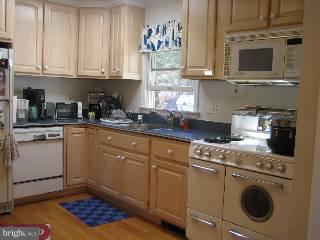 36 Marion Road East Princeton, NJ 08540 - Photo 4 of 5