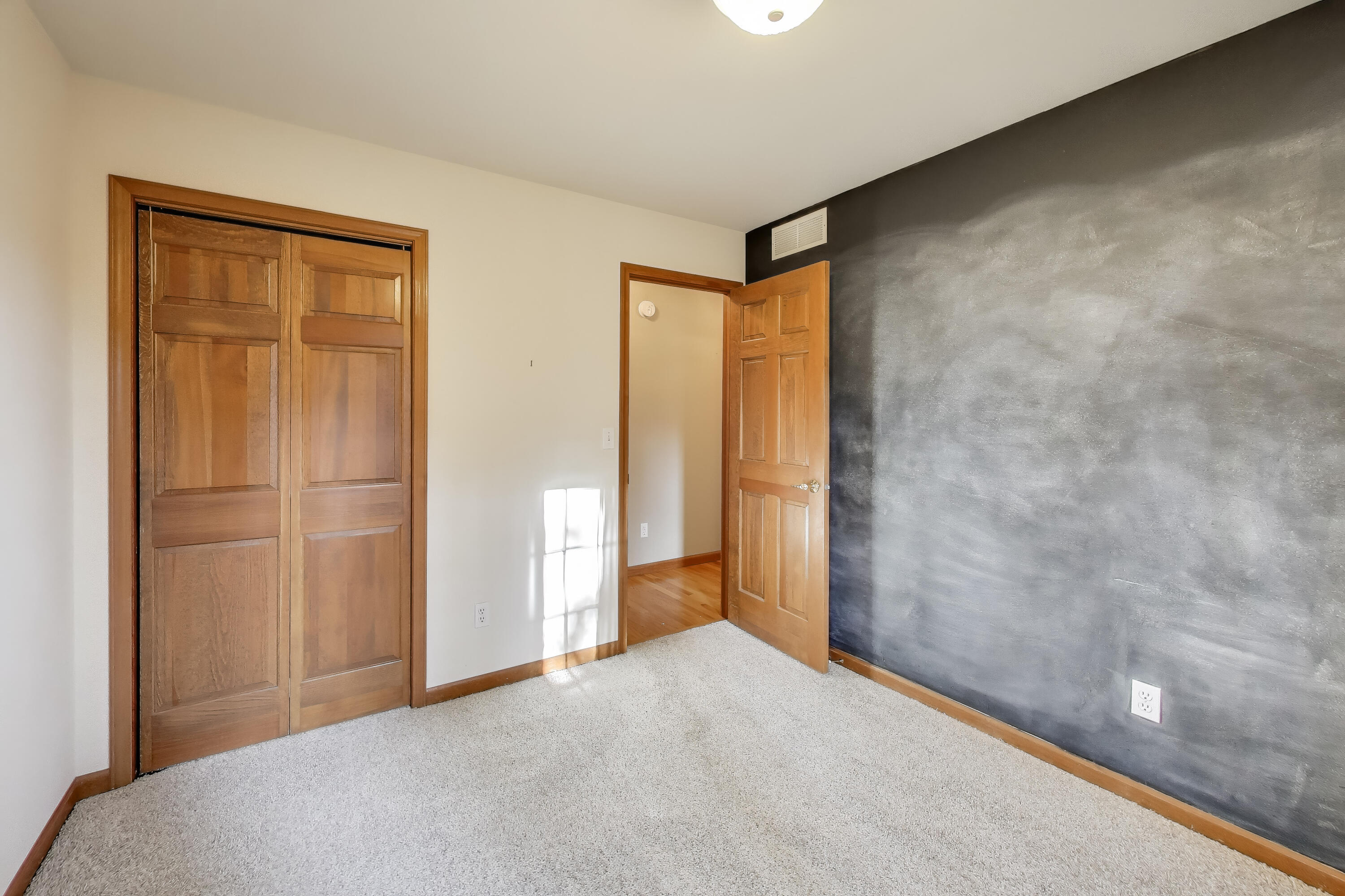 1642 Commodore Lane Chesterton, IN 46304 - Photo 22 of 34