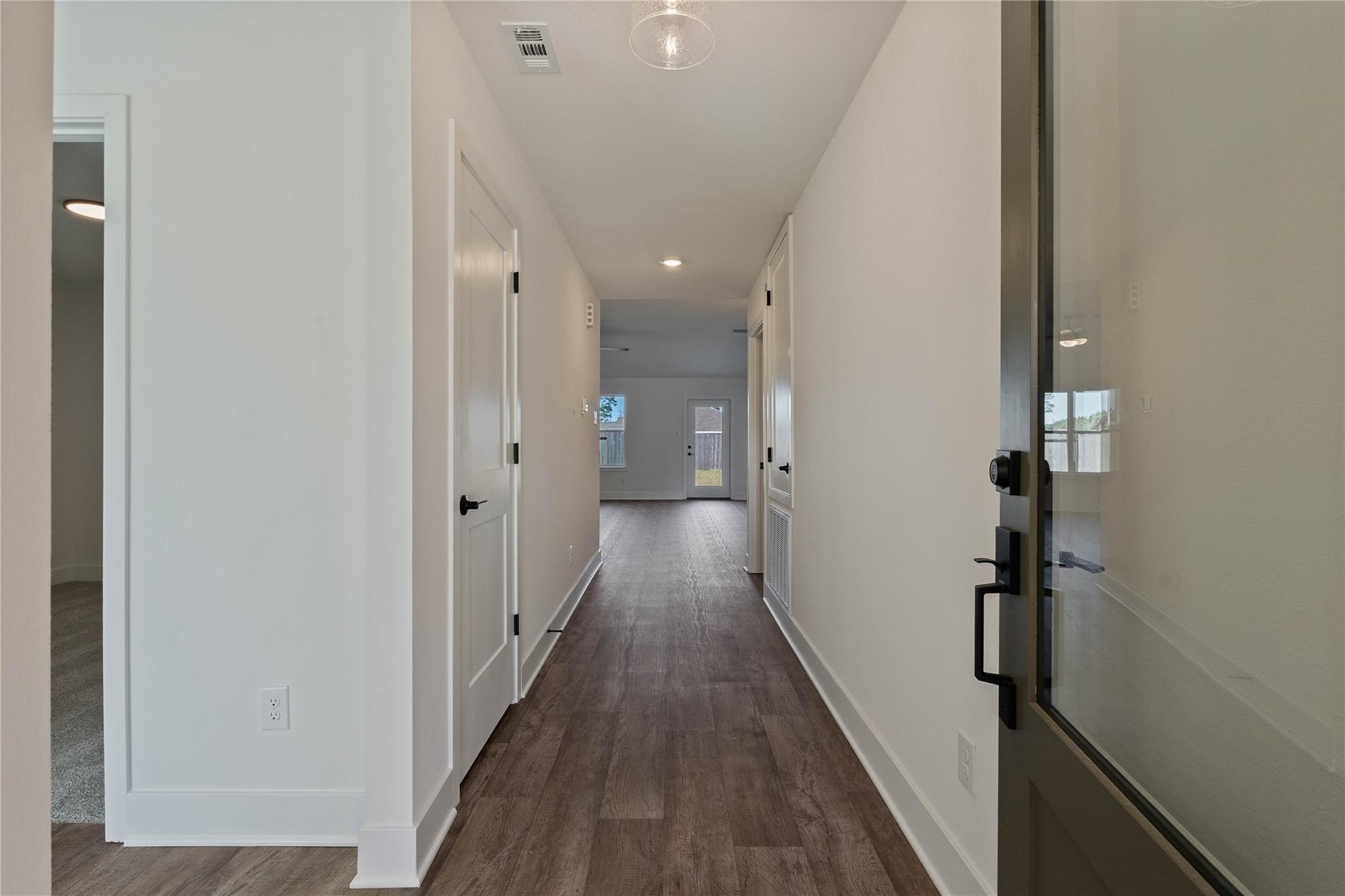 336 Bryan Way Angleton, TX 77515 - Photo 3 of 19 Gallery Image 3