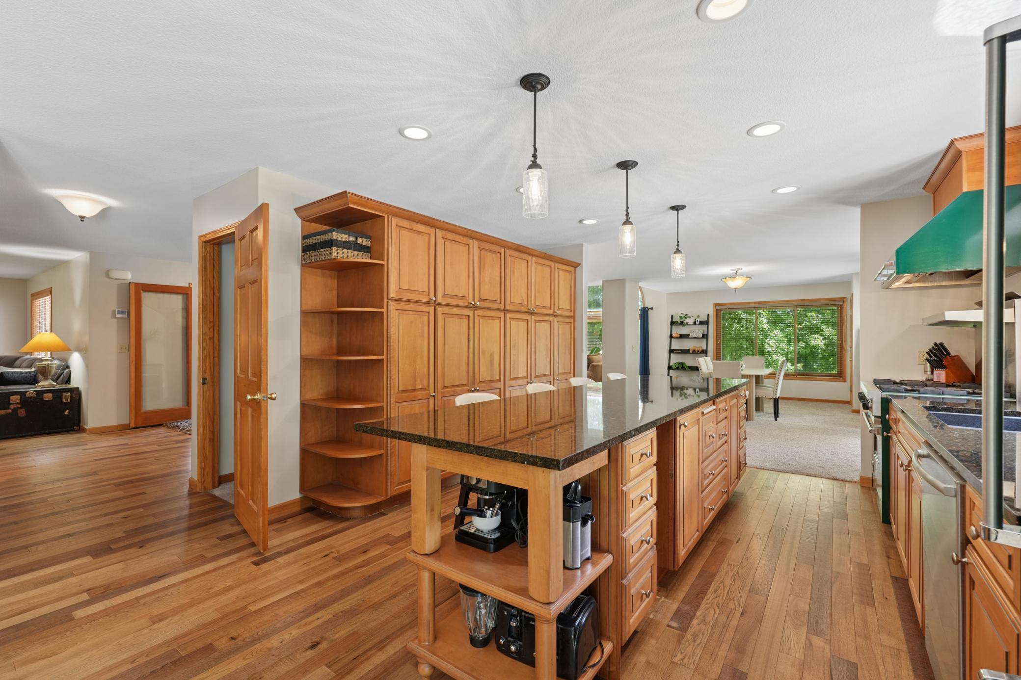 8850 Audubon Road Chanhassen, MN 55317 - Photo 7 of 36