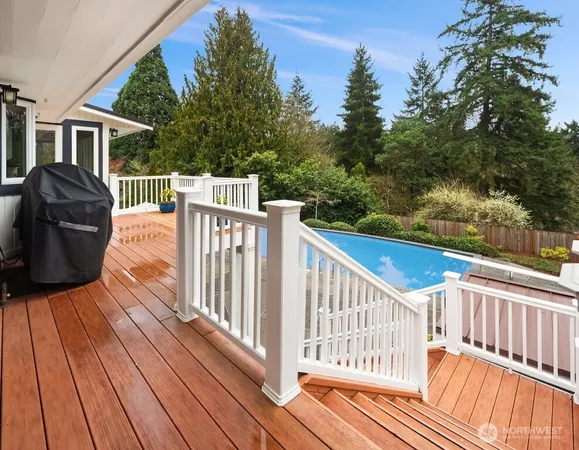 $10,000 | 934 88th Avenue Northeast, Medina, WA 98039