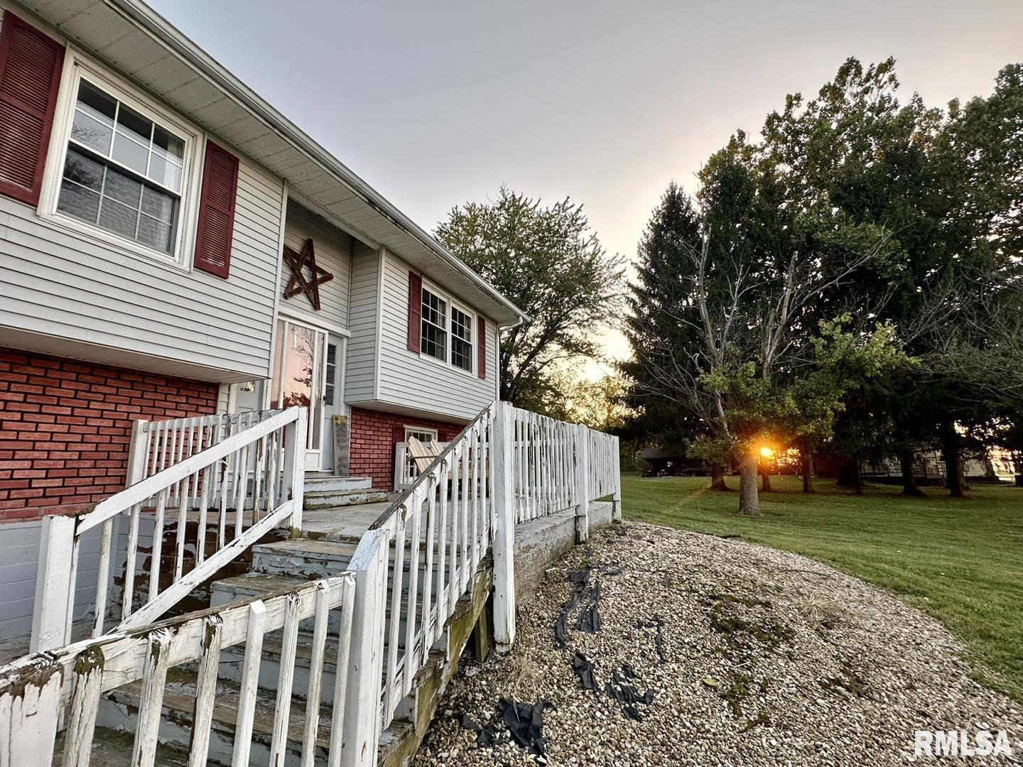 14806 Chandlerville Road Beardstown, IL 62618 - Photo 5 of 15 Gallery Image 5