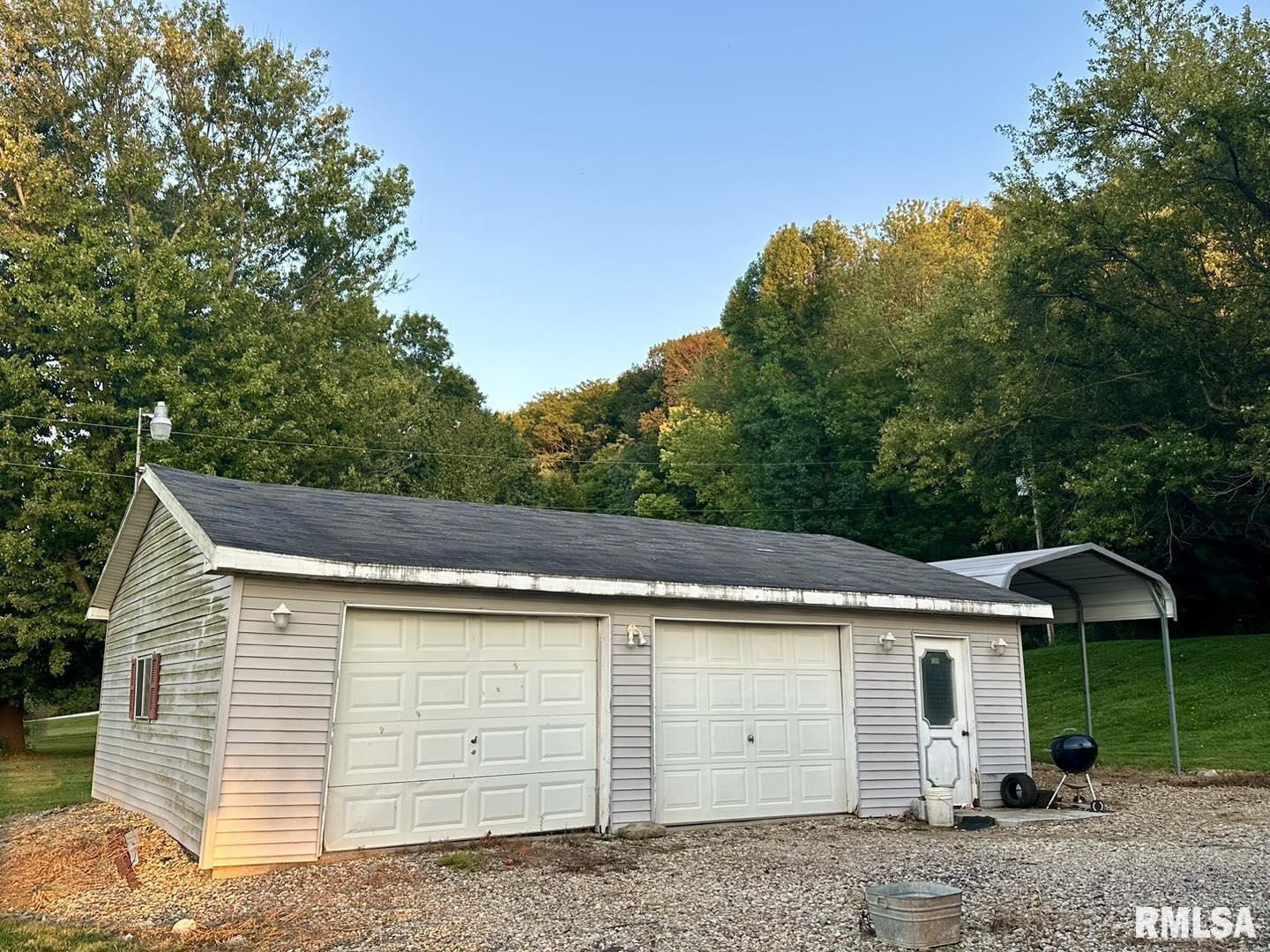 14806 Chandlerville Road Beardstown, IL 62618 - Photo 6 of 15 Gallery Image 6