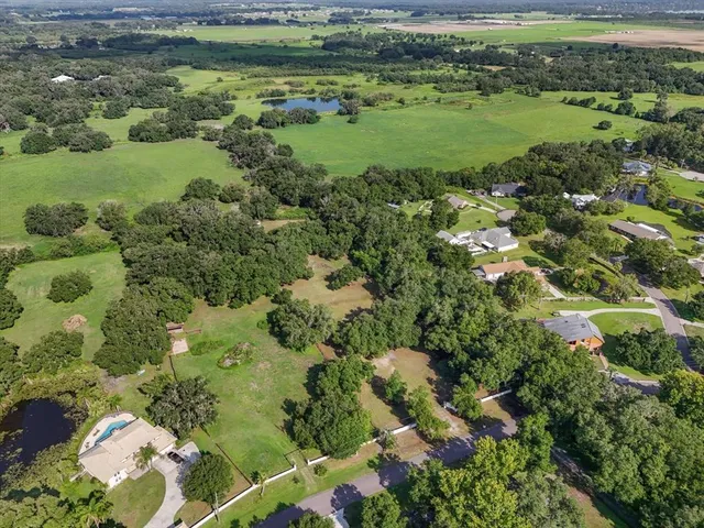 $400,000 | 2514 Pemberton Creek Drive, Seffner, FL 33584