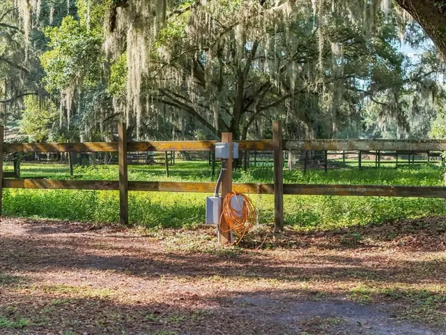 $400,000 | 2514 Pemberton Creek Drive, Seffner, FL 33584